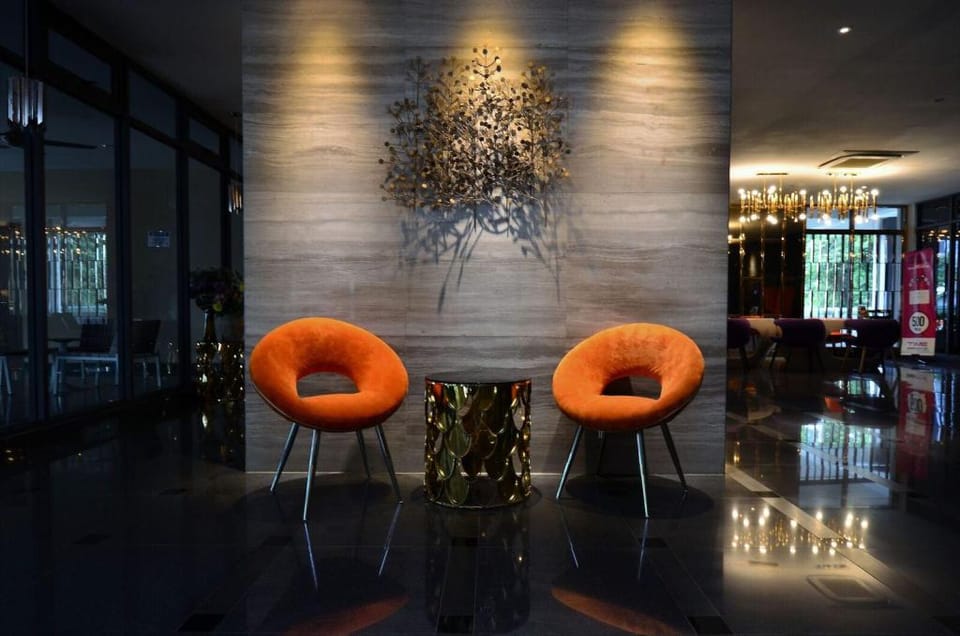 New | JB CIQ Retro Seaview High Floor Duplex Apartment in Johor Bahru