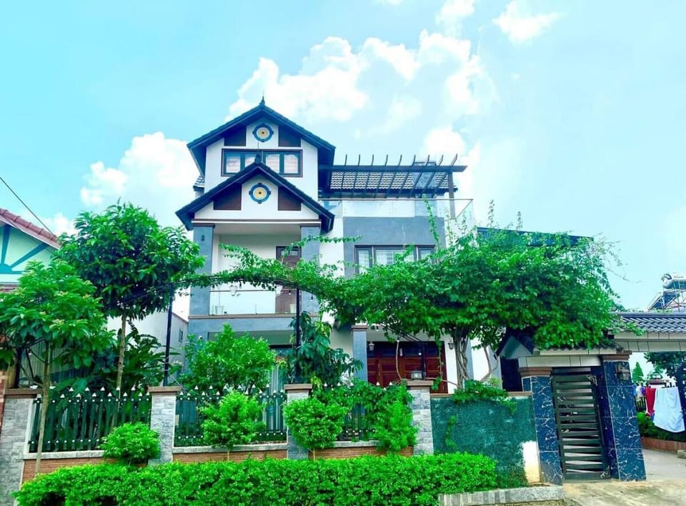 Villa Chelsea Mộc Châu xinh đẹp có bể bơi Vacation rental in Laos