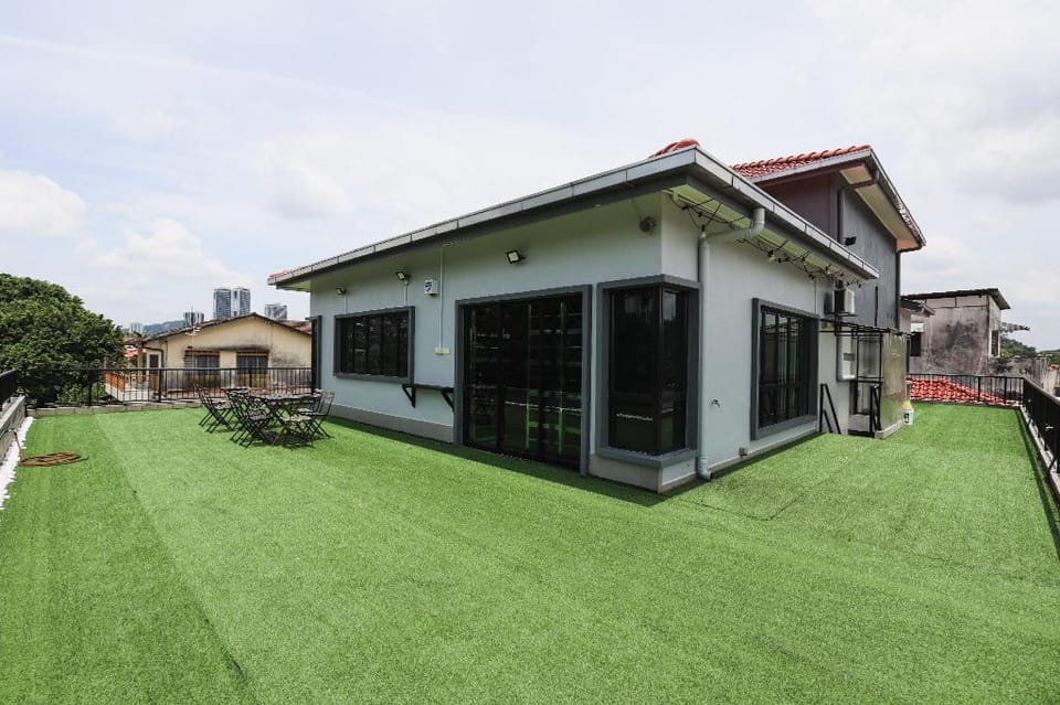 COMFY KL BUNGALOW WITH 20PAX Vacation rental in Federal Territory of Kuala Lumpur