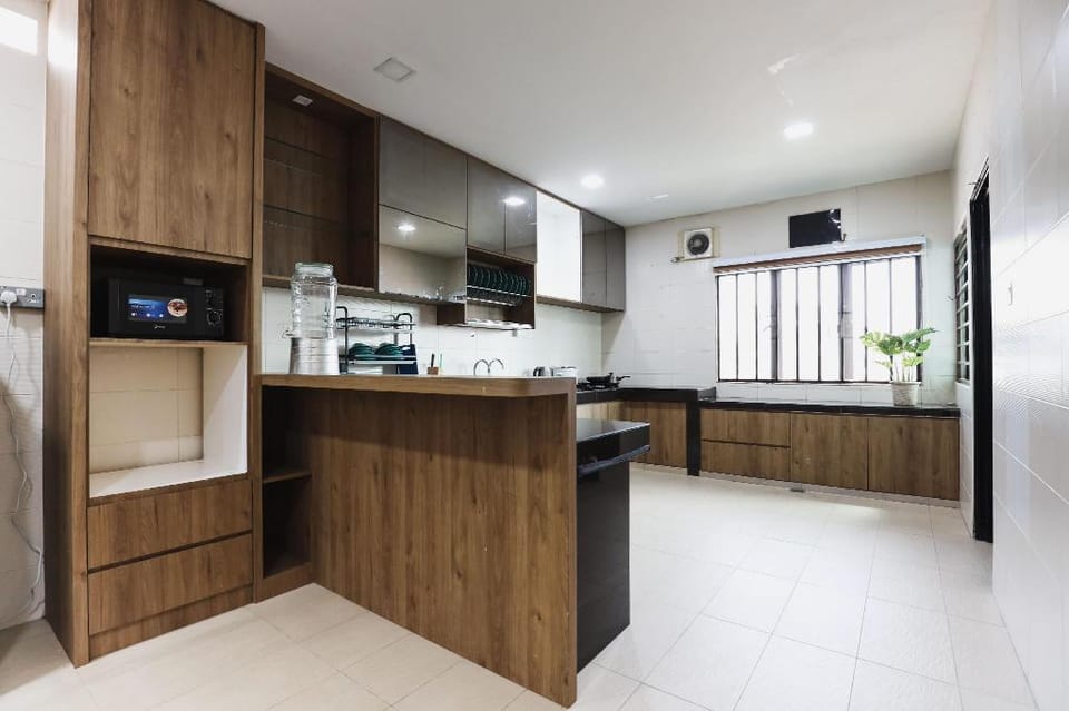 COMFY KL BUNGALOW WITH 20PAX Vacation rental in Federal Territory of Kuala Lumpur