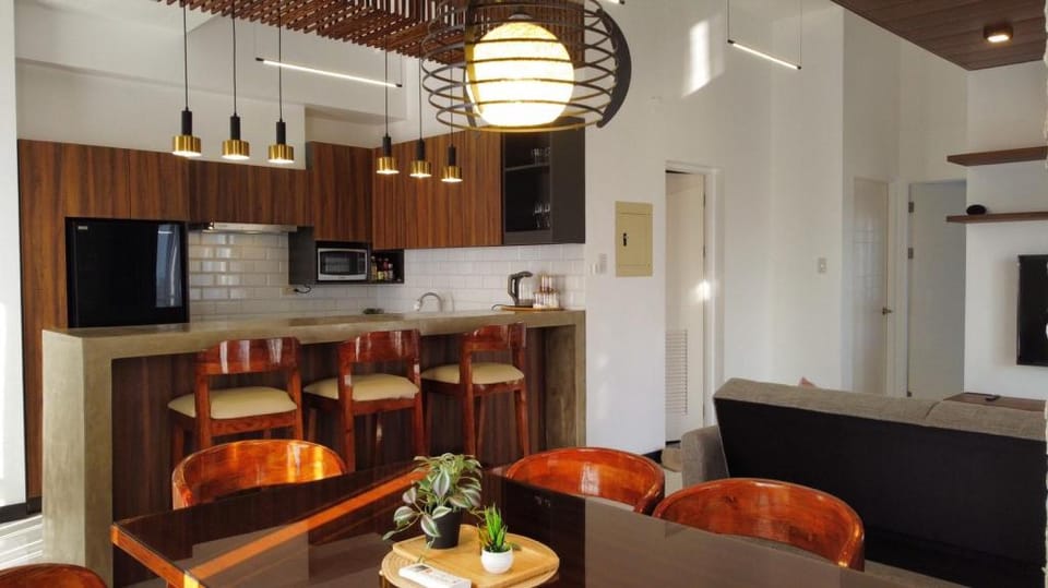 Cozy Modern Condo Boni-Penthouse Apartment in Mandaluyong