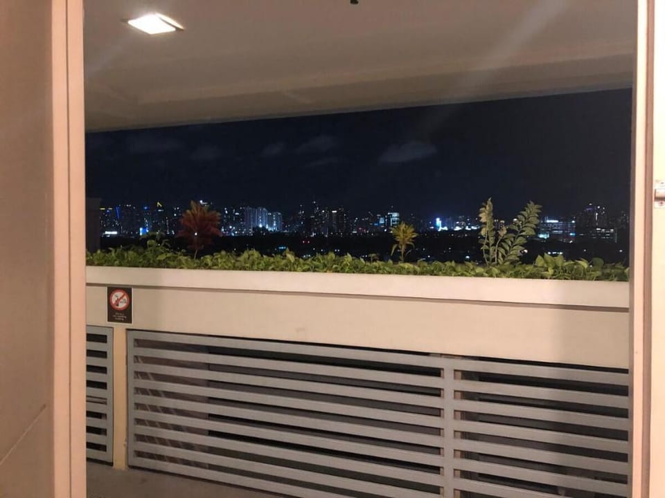 Lovely Home Suite at 150 Newport City near NAIA T3 Vacation rental in Pasay
