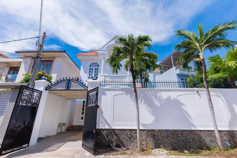 VILLA HỒ BƠI VŨNG TÀU Villa in Vung Tau