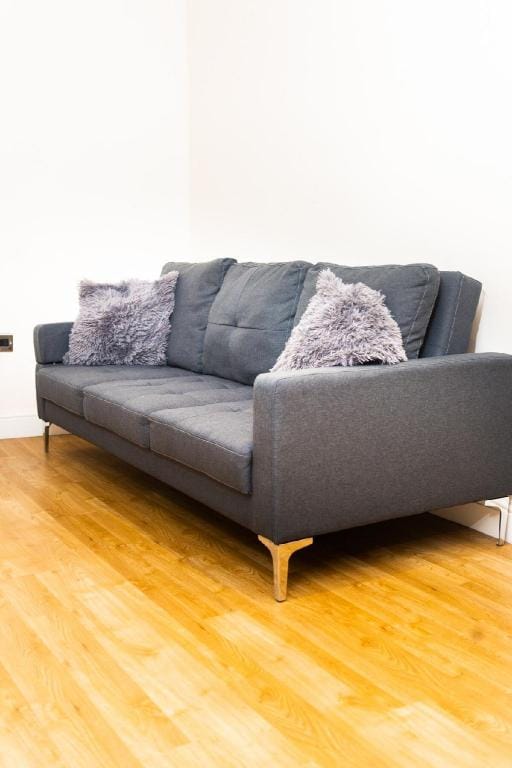 Large 2 bedroom apartment with 2 bathrooms Apartment in Ipswich