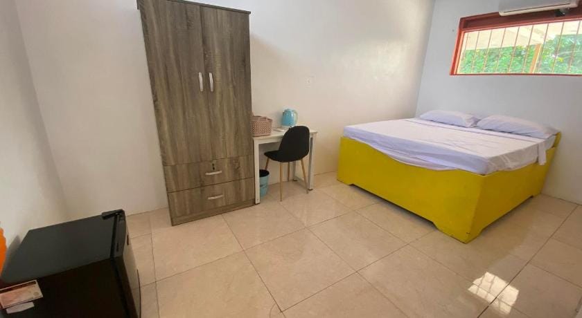 Scott's Seaview Resort Bed and Breakfast in Central Visayas