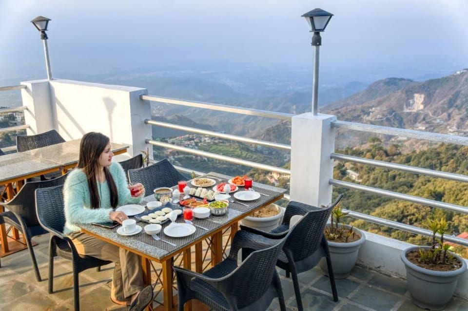Shivalik Hills Mussoorie Hotel in Uttarakhand