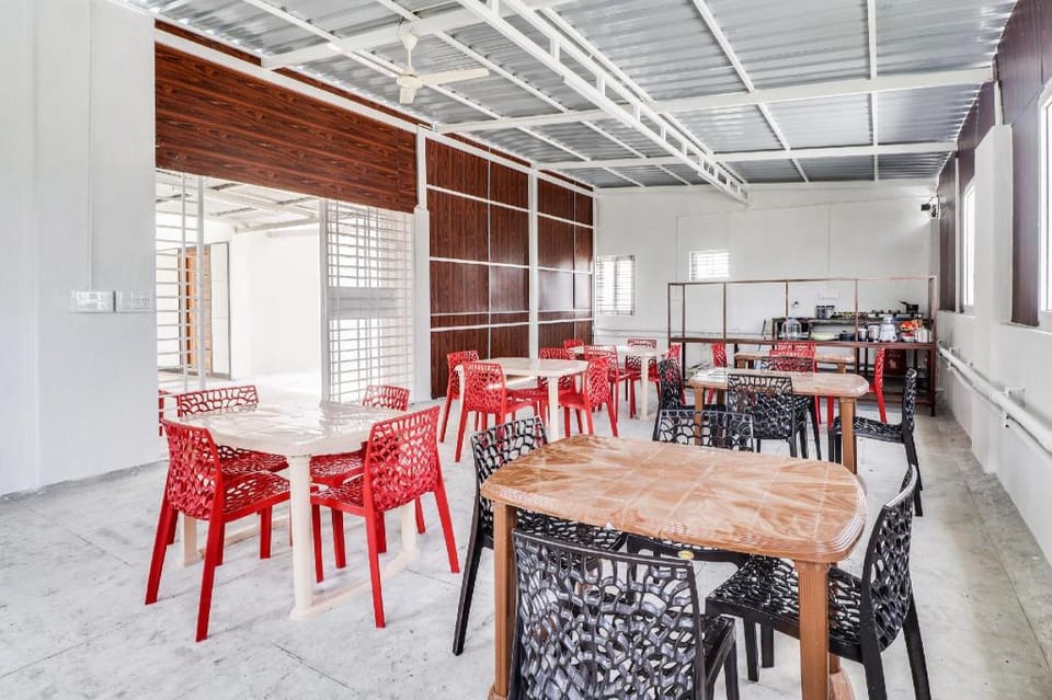 Collection O Global Stay Near Kengeri Bus Terminal Metro Station Hotel in Bengaluru