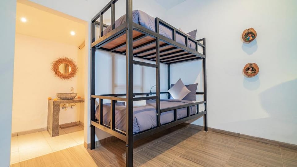 Aura Dormitory House Ubud Hostel in Ubud