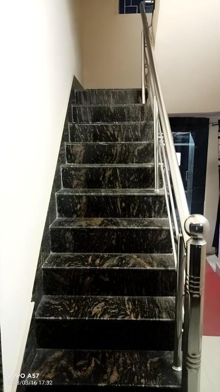 Duniya Guest House Hotel in Kolkata