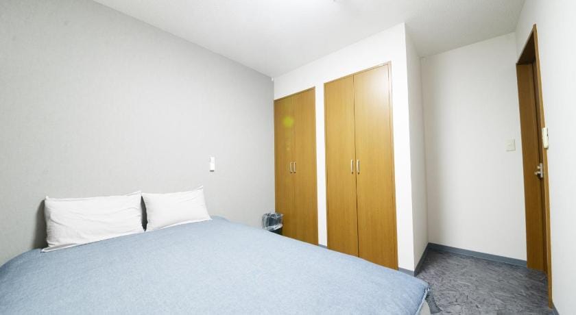 NY Cottage A 5 rooms, 1 bathroom, 1 shower, 2 toilets Vacation rental in Shinjuku