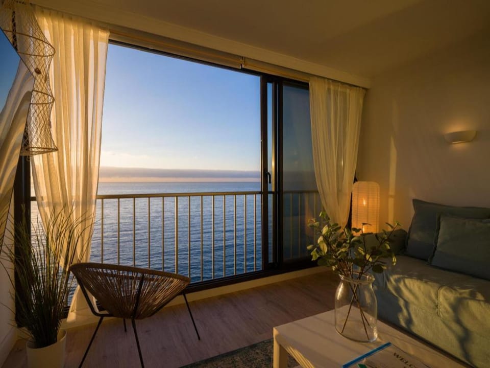 Viewpoint Over The Cliff By CanariasGetaway Apartment in Maspalomas