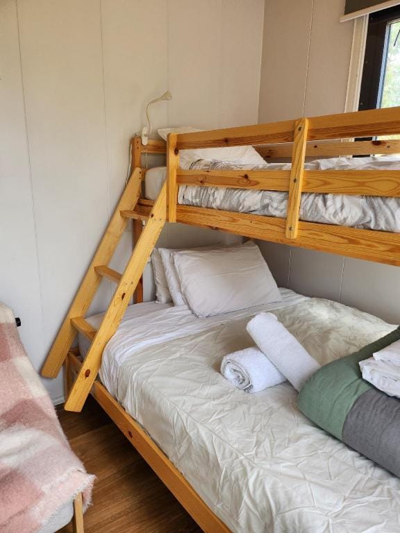 Tribunk + 1Bath Tiny Home in Mountains "Bluebird" Vacation rental in Hartley