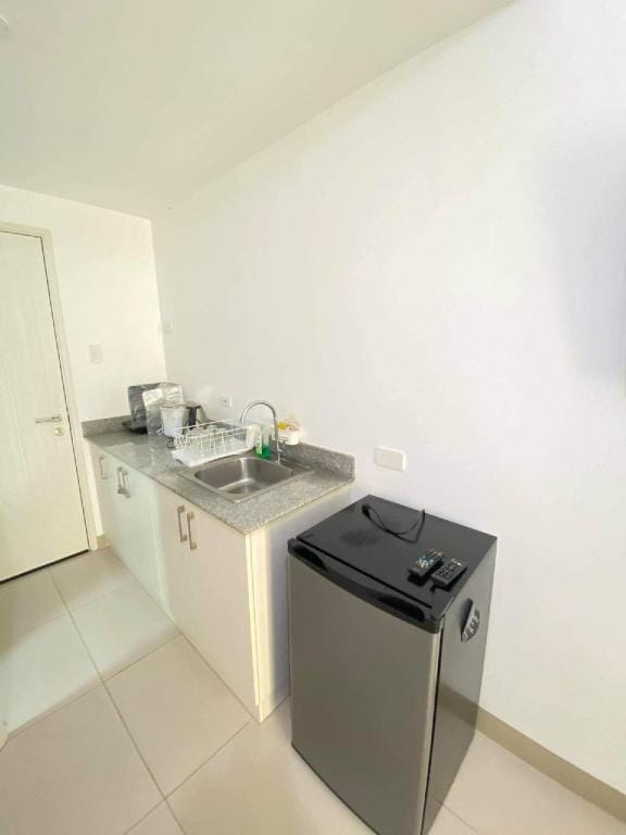 AJ’s Nook Apartment in Tagaytay
