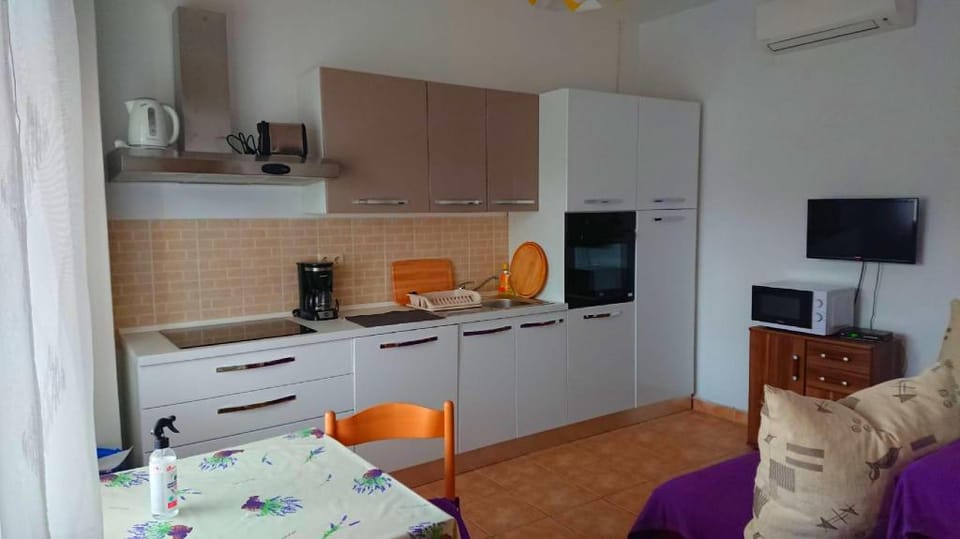 Fantastic House Near to the Beach Vacation rental in Lika-Senj County
