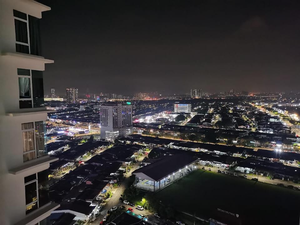 Jenz 3BR Homestay @ KSL D'Esplanade Residence Apartment in Johor Bahru