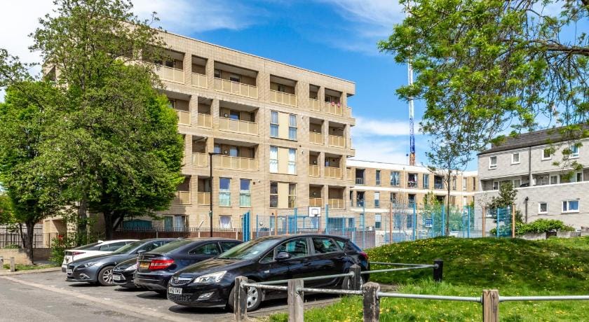 Flourish Apartments - Mulberry House - Tottenham Vacation rental in London