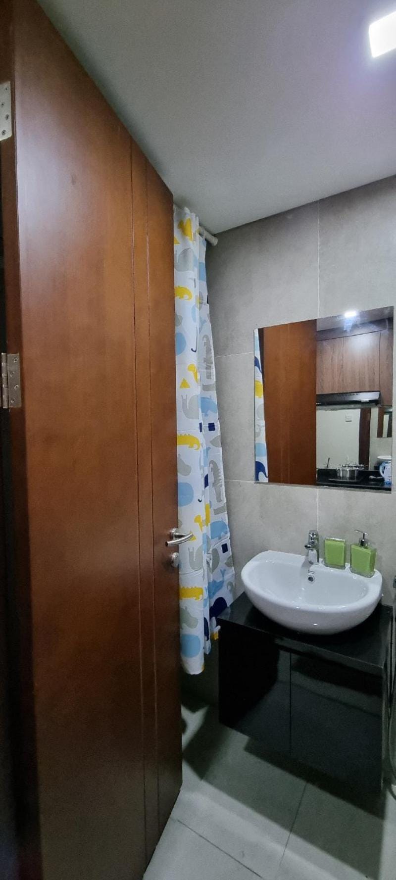 Apartemen 1bedroom meisterstad pollux lt 19 bluhen Apartment in Riau Islands, Indonesia