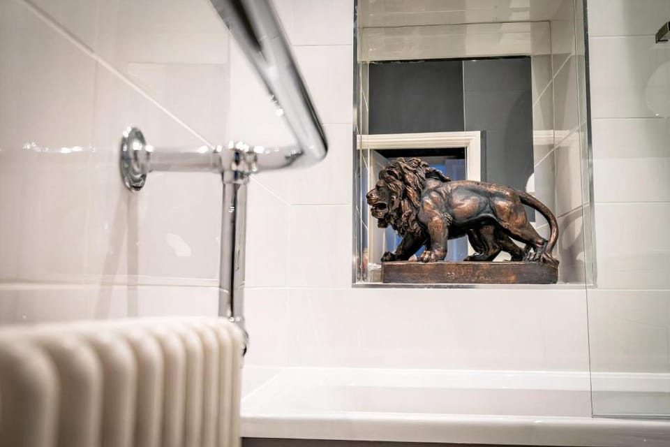 Stunning townhouse - On best TV"Holiday home show" Vacation rental in York