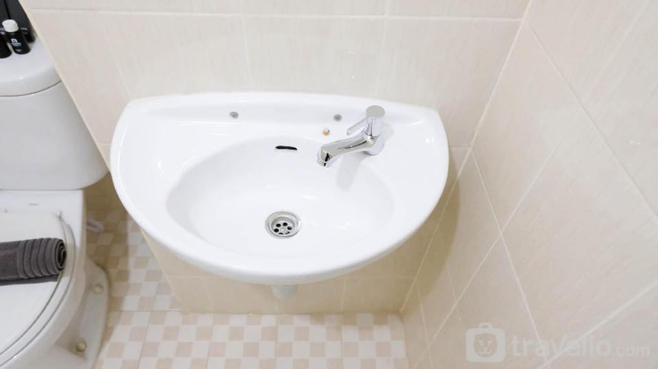 Clean & Comfy 2BR Puncak Kertajaya By Travelio Apartment in Surabaya