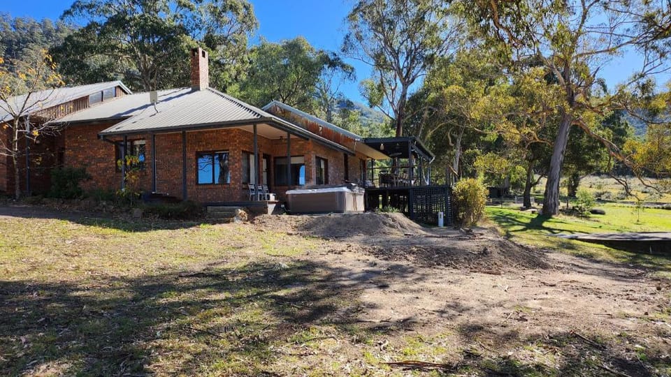 Perfect Blue Mountains retreat for family &friends Vacation rental in Hartley