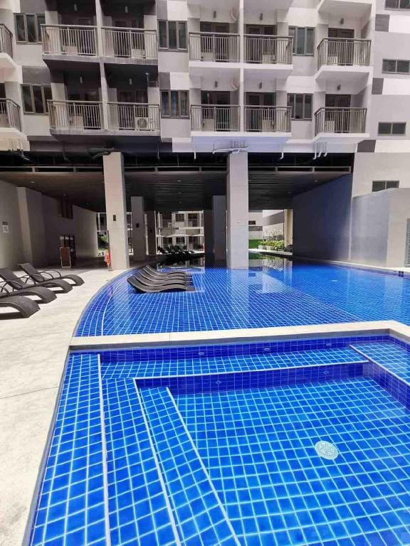 Selena Suite by YourNest @ S Res (Wifi + Netflix) Apartment in Pasay