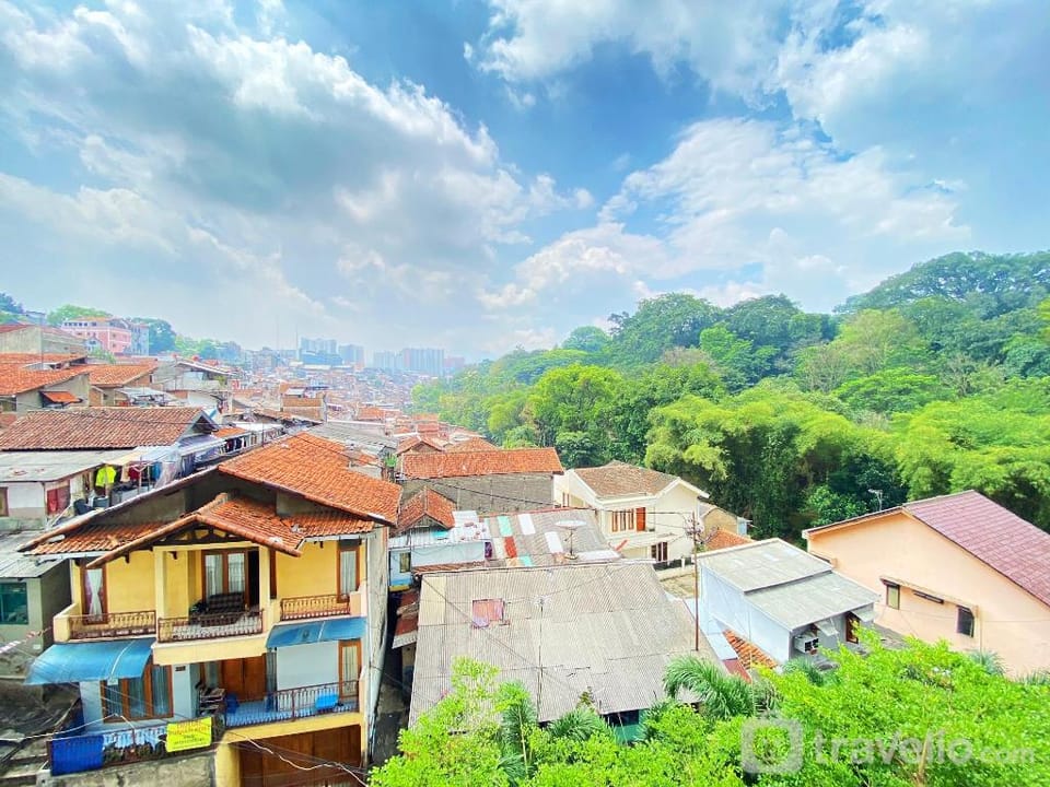 Spacious 2BR at Jarrdin Cihampelas Apt By Travelio Apartment in Bandung