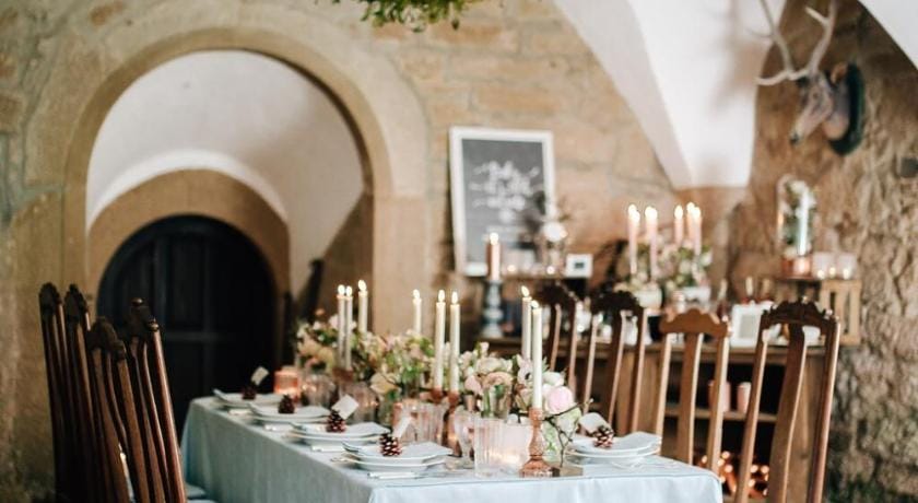 Urlaub im Wasserschloss Irmelshausen Country House in Thuringia, Germany