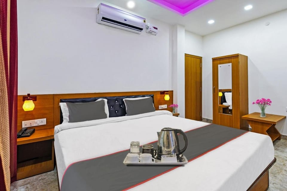 Super Collection O D N Grand Hotel in India