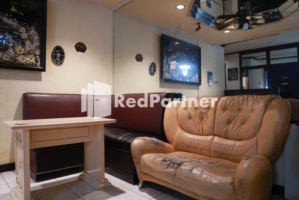 Wisma Bintang Mitra RedDoorz Hotel in Jakarta