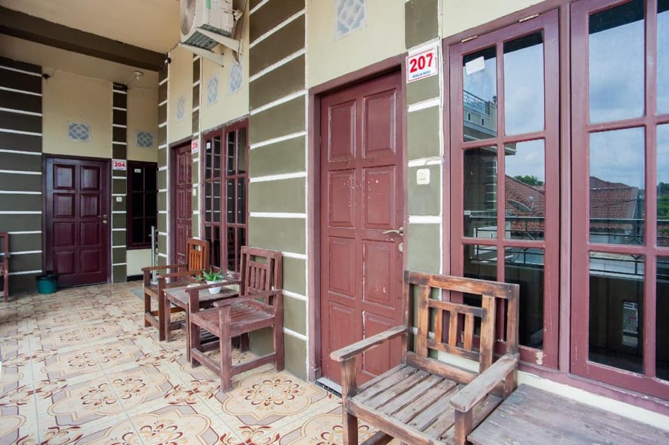 RedDoorz @ KM 5 Palembang Hotel in Indonesia