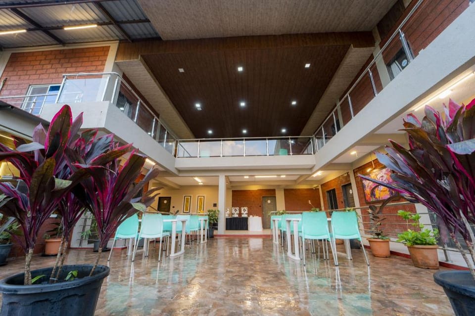 Treebo Iceberg Hotel in Mahabaleshwar