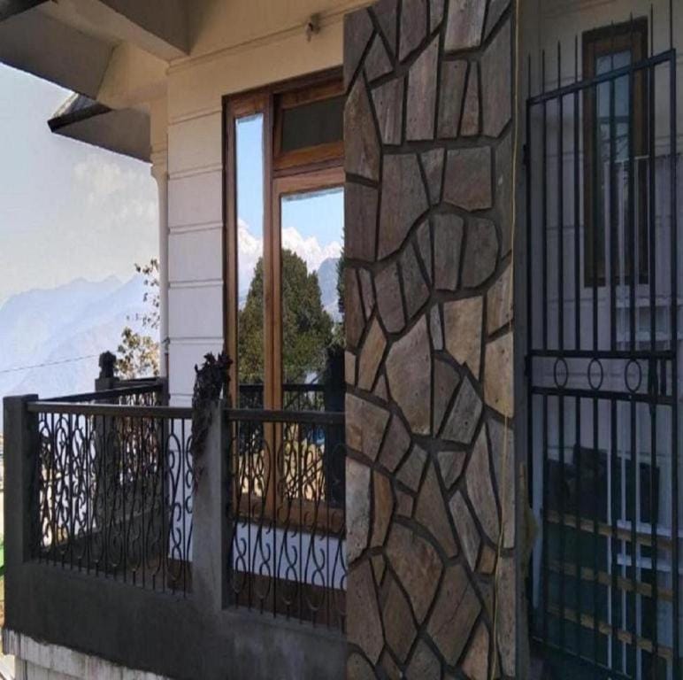 Mountain View Home Stay by StayApart, Darjeeling Vacation rental in Darjeeling