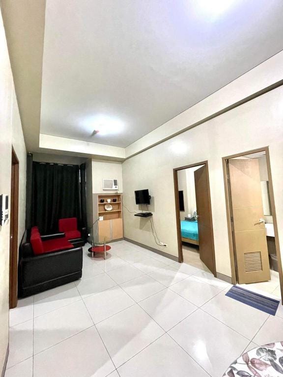 Lovely 2 Bedroom condo infront of NAIA 3 Vacation rental in Pasay