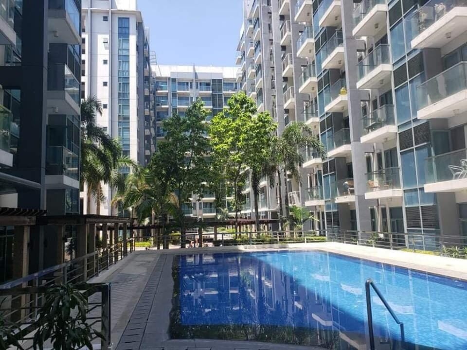 One bedroom condo infront of terminal 3 Vacation rental in Pasay