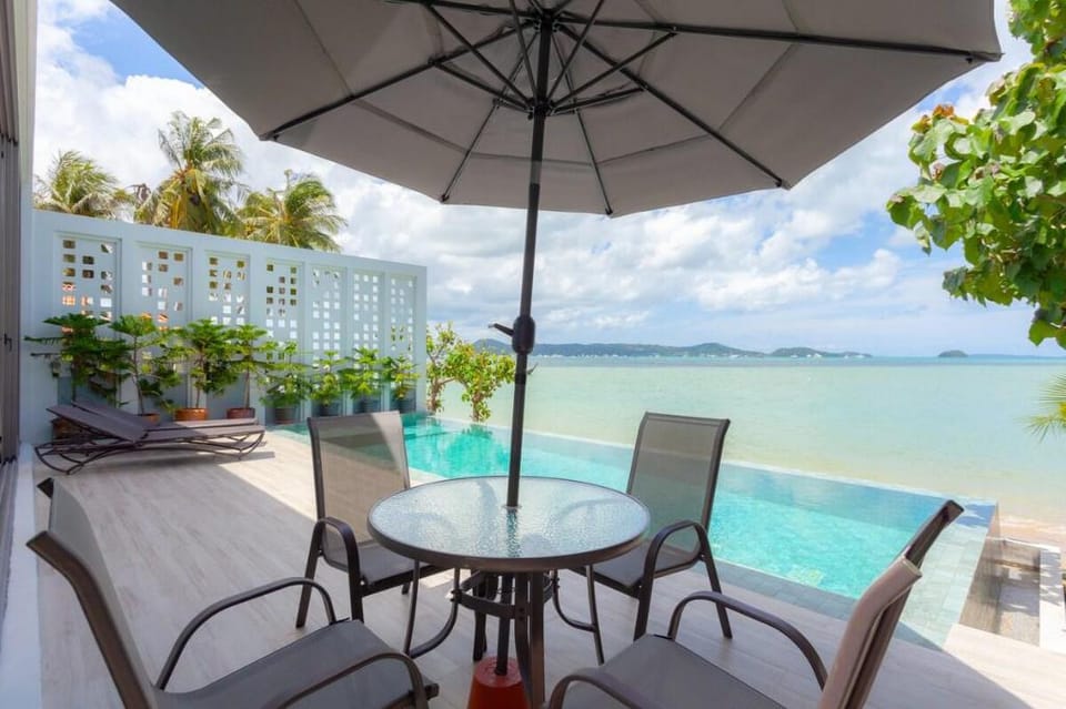 Beachfront NewlyBuilt 3BR Villa in Rawai-VVPHU23.4 Villa in Rawai