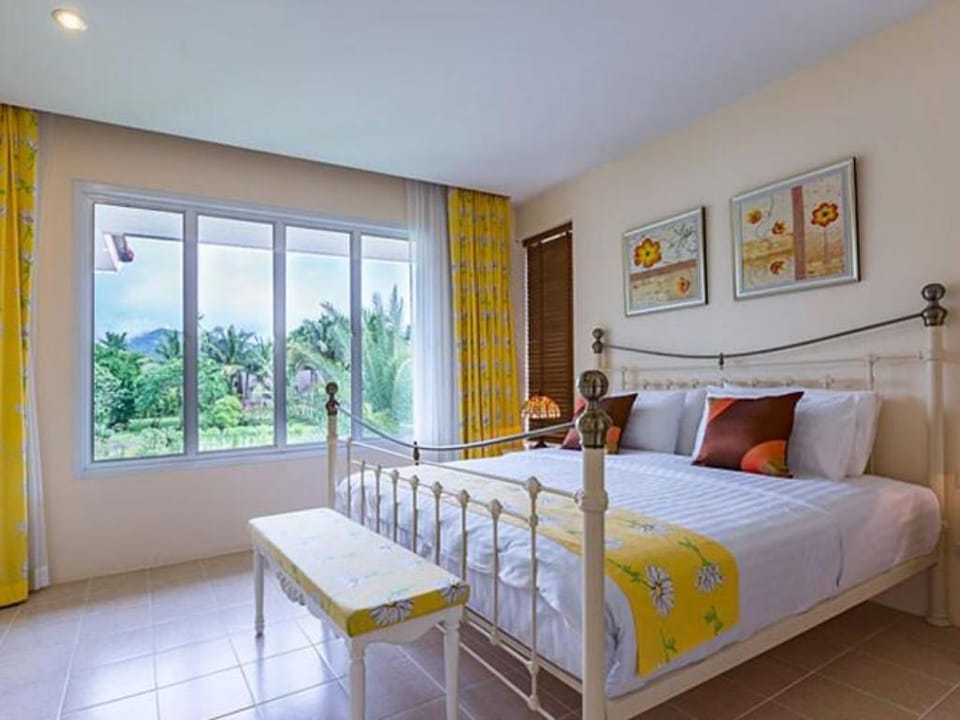Beachfront Private 9BR Villa in Rawai - VVPHU23.6 Villa in Rawai