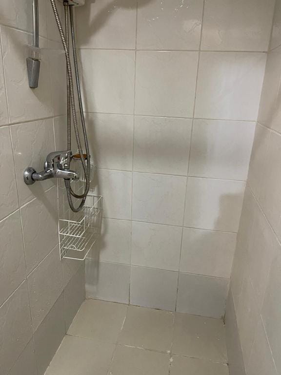 Belton Place Makati 1 BR Furnished with Amenities Apartment in Pasay