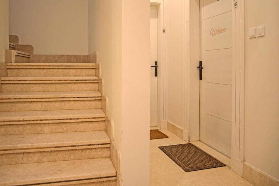 Super OYO 629 Home Lux Suite Hotel in Riyadh