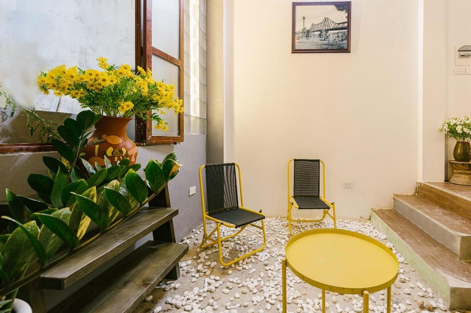 SUPER LOCATION/3BR/20M TO LAKE/ NIGHTMARKET Vacation rental in Hanoi
