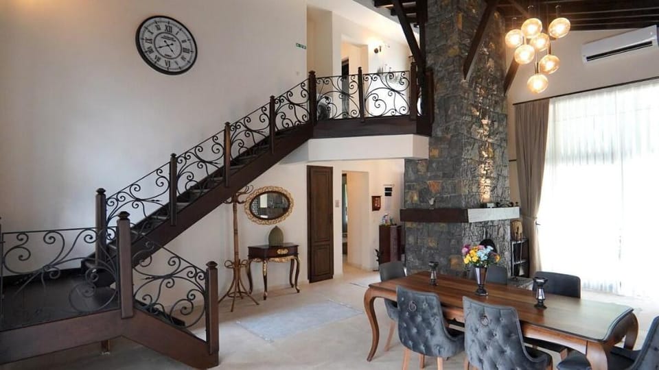 Villa delux Kamra göle sıfır 4+1 Villa in Turkey