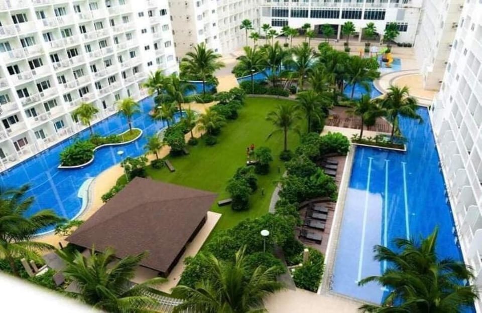 Thalia Suite by YourNest @ Shore (Wifi + Netflix) Apartment in Pasay