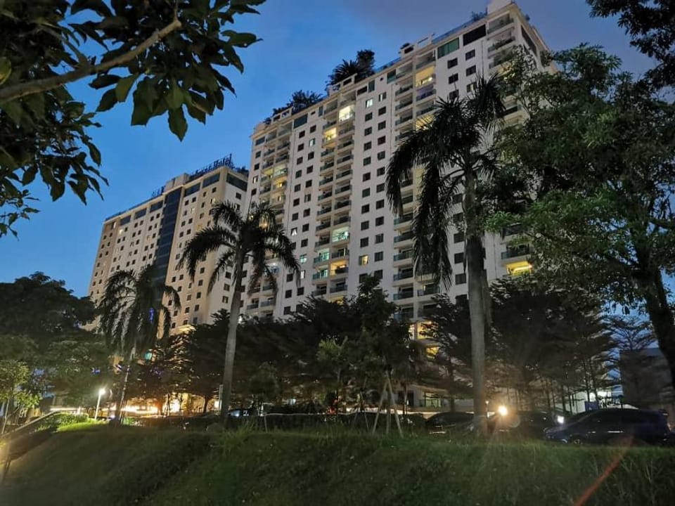 Vacation HomeStay@KintaRiverfront Ipoh city Apartment in Ipoh