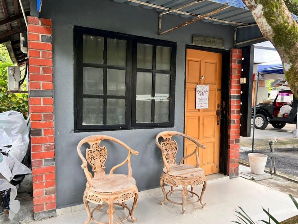 Dusun Indah Cottage Vacation rental in Bayan Lepas