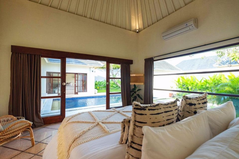 Casa Benita Manage By Bracha Villas Management Hotel in North Kuta