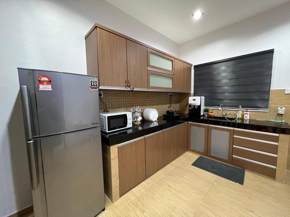 Mujito 8PAX NearTC, DinosaurLand, PoolTable, PS4  Vacation rental in Pahang, Malaysia