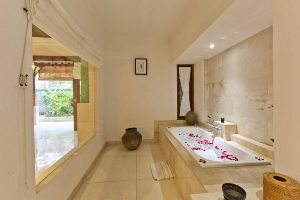 Amazing Clasic 1 BR Private Pool Villa In Seminyak Villa in Kuta