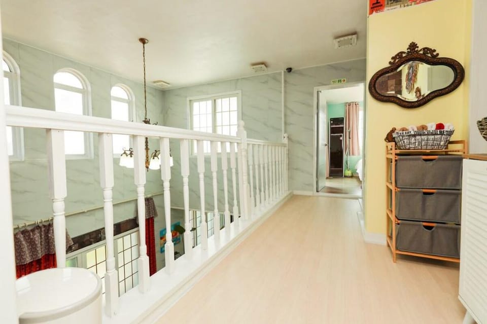 SHINHWA HOUSE - A countryside house near English Village and Shinhwa World Vacation rental in South Korea