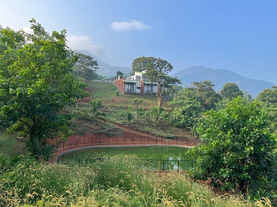 Exotic mountain view...   Feel the nature,  Villa in Kerala