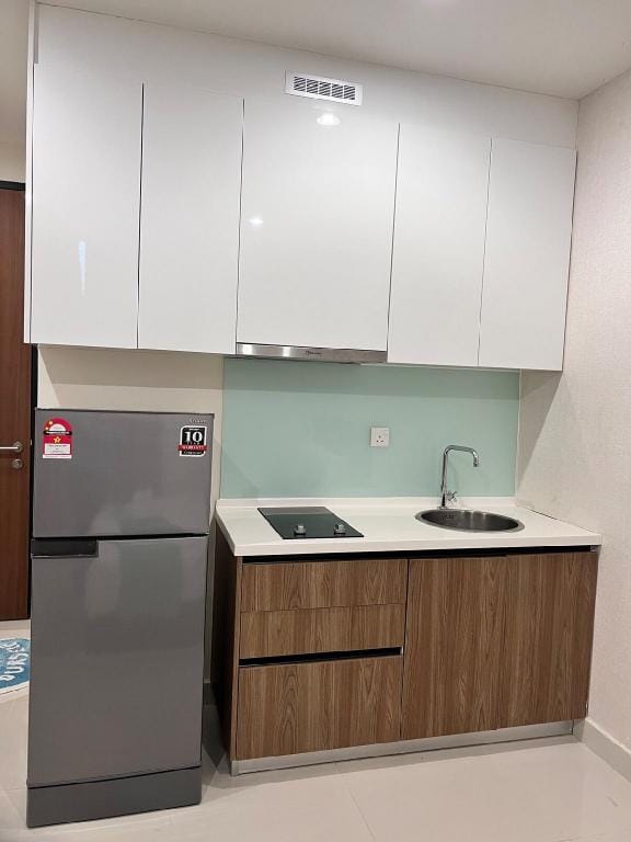HomeSTAY Private Studio Apartment @ Kozi Square Apartment in Kuching