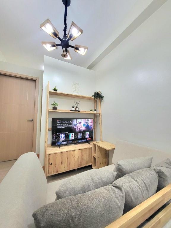 B&Z Trees Residences Staycation 2BR with Pool View Vacation rental in Quezon City